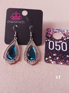 Paparazzi Teardrop Jewel Blue Crystal Dangle Earrings